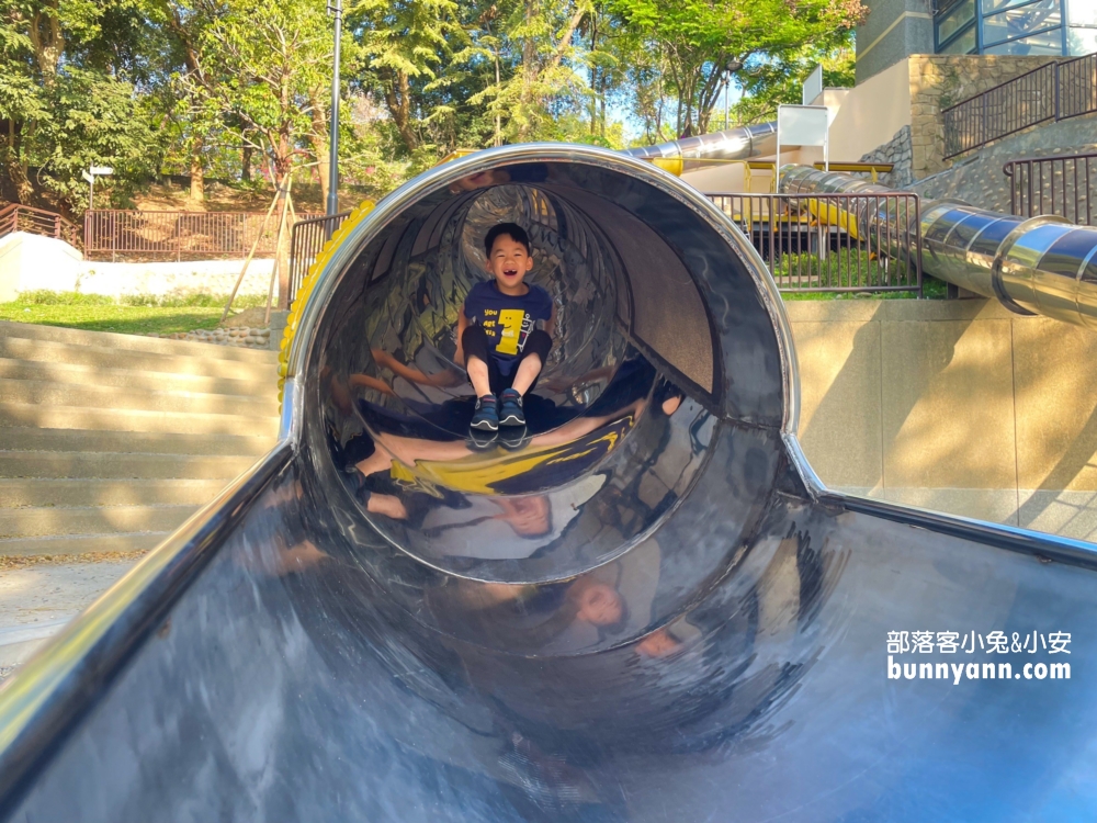 彰化「八卦山親子探索區」八卦山風景區超長27公尺溜滑梯