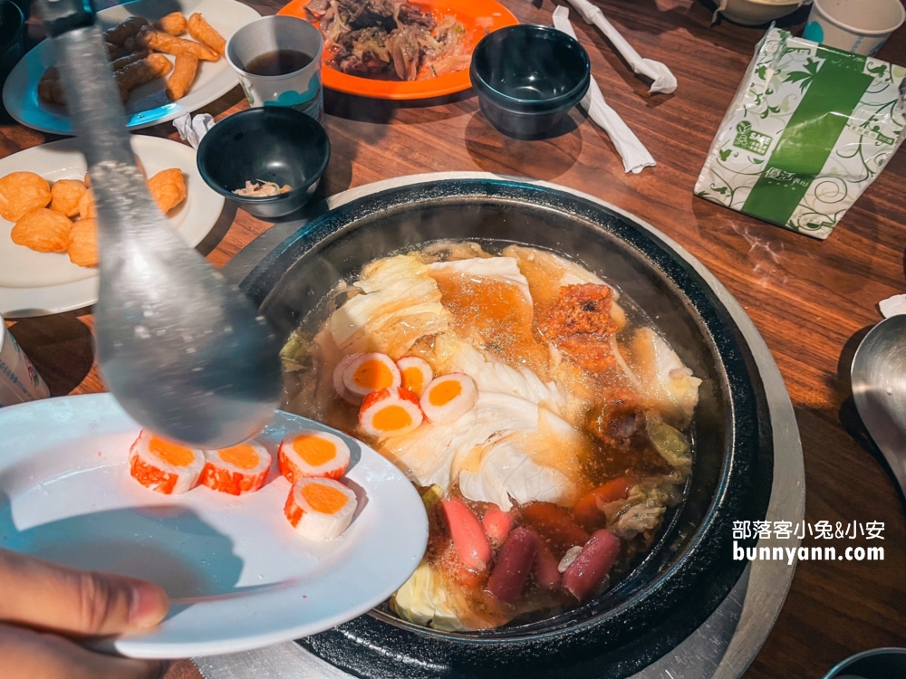 羅東美食》羅東帝一石頭火鍋(宜蘭火鍋)，要出動推菜車的老字號鍋物店。