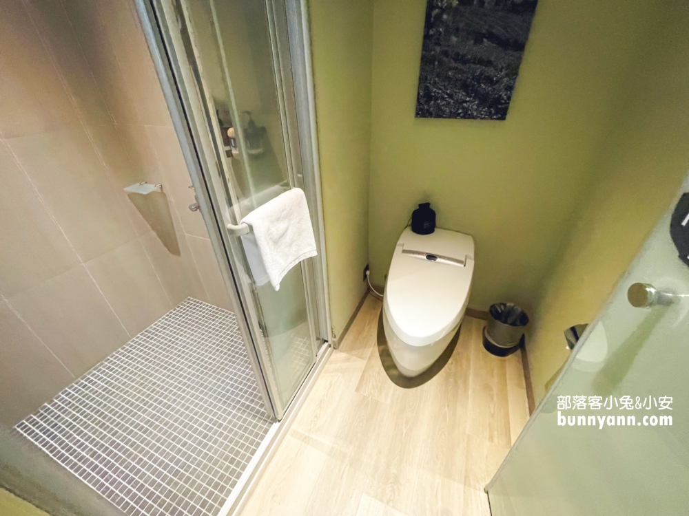 桃城茶樣子(承億文旅)，來住榻榻米房、無邊際泳池超美的。