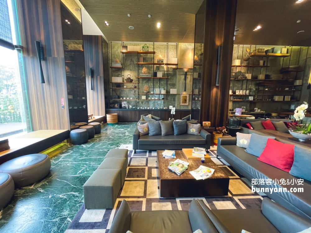 桃城茶樣子(承億文旅)，來住榻榻米房、無邊際泳池超美的。