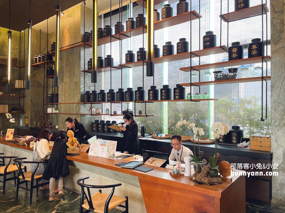 桃城茶樣子(承億文旅)，來住榻榻米房、無邊際泳池超美的。
