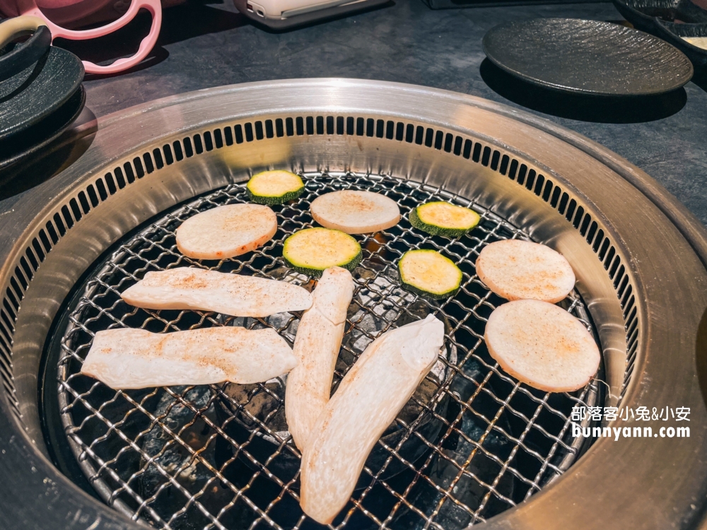 2025【彰化燒肉推薦】脂本燒肉員林店，谷歌評論完美五星的頂級燒肉店。
