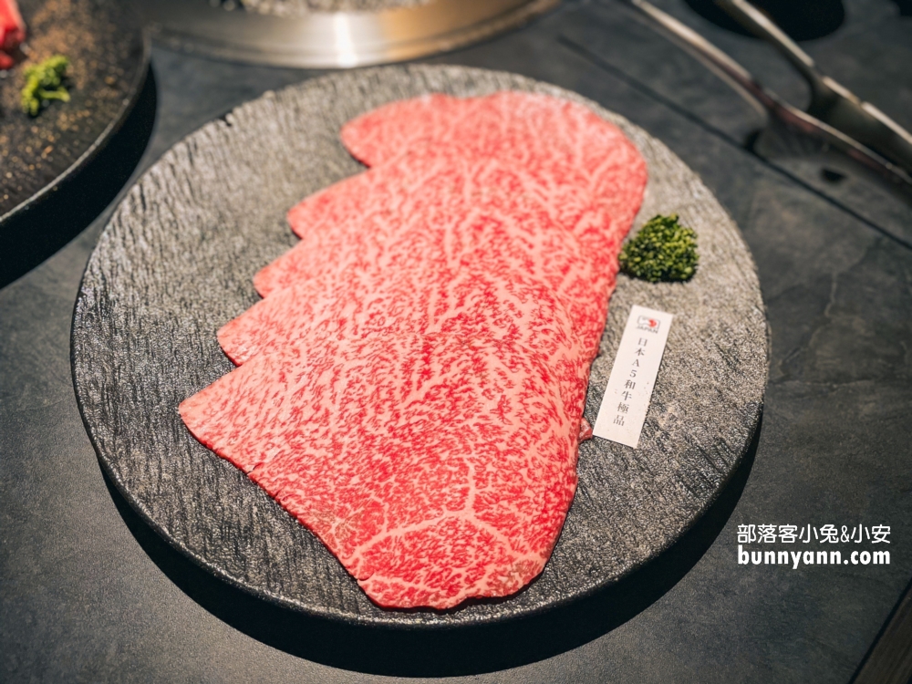 2025【彰化燒肉推薦】脂本燒肉員林店，谷歌評論完美五星的頂級燒肉店。