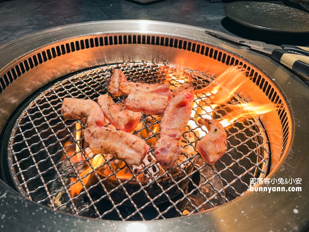 2025【彰化燒肉推薦】脂本燒肉員林店，谷歌評論完美五星的頂級燒肉店。