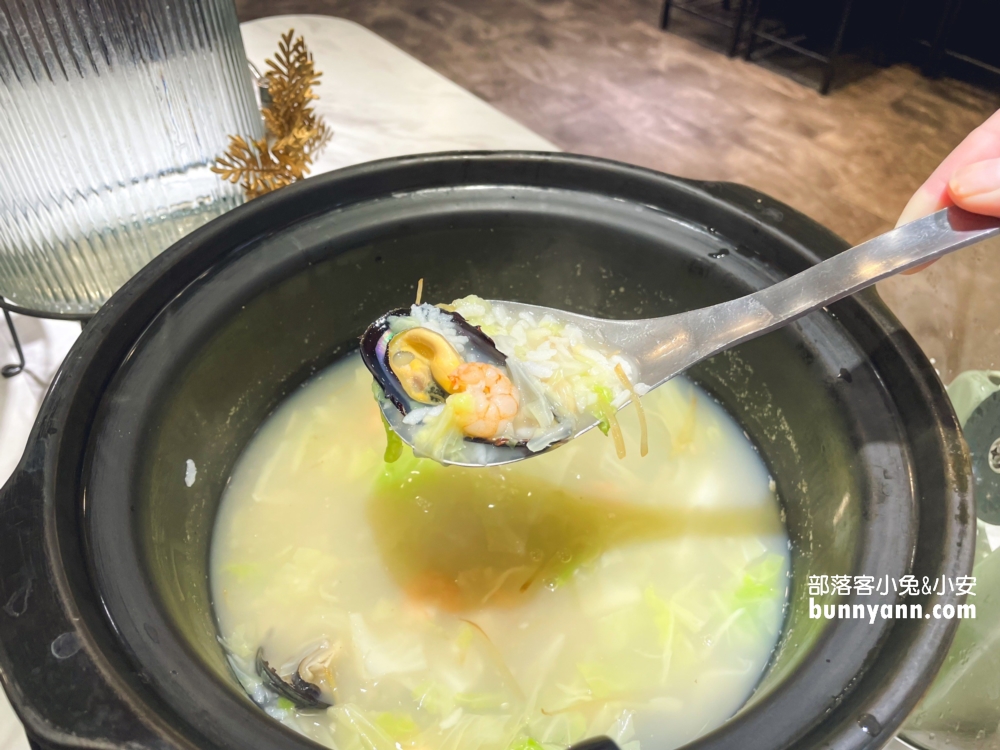 牛室炙燒牛排林口長庚店海鮮粥