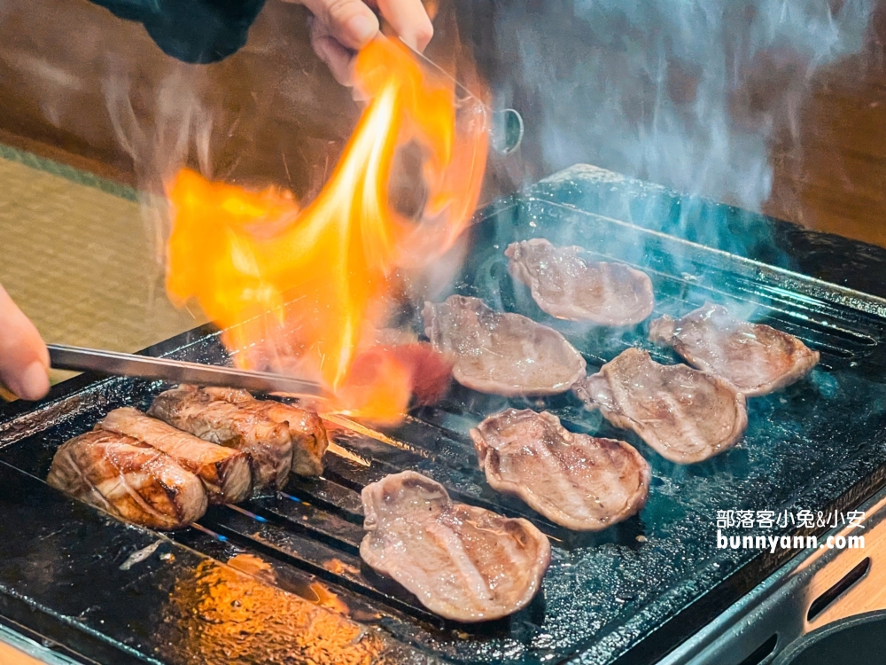 中壢「藏王極上燒肉餐酒館」特色就是日式居酒屋的裝潢與高品質的肉