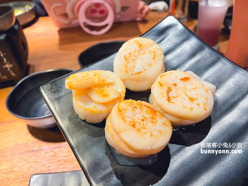 中壢「藏王極上燒肉餐酒館」特色就是日式居酒屋的裝潢與高品質的肉