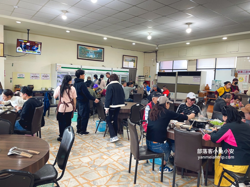 新北金山福緣火鍋平日也客滿，平價版石頭火鍋，還可順便加油