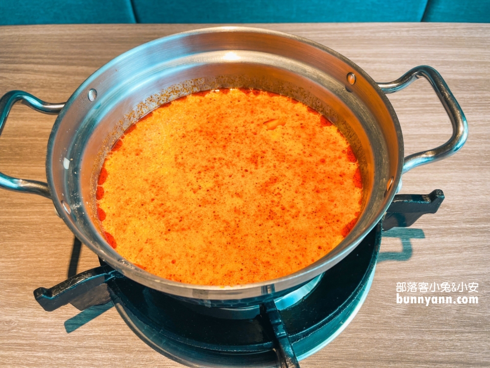 台中【一饌泰式銅盤燒烤火鍋北屯店】位於市區的高CP值燒烤店