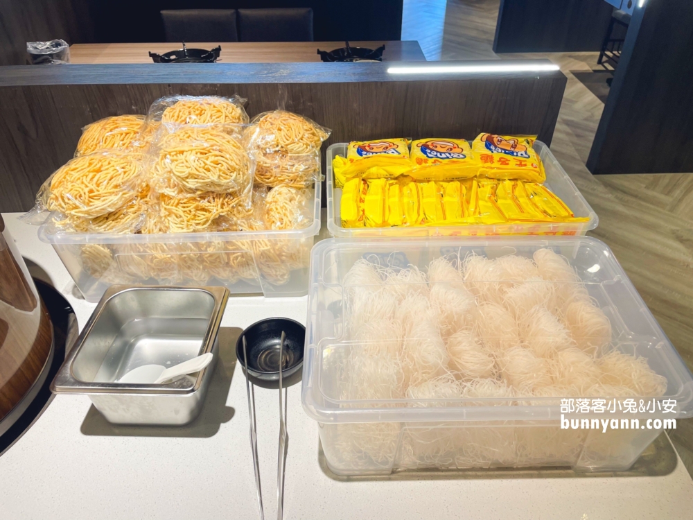 台中【一饌泰式銅盤燒烤火鍋北屯店】位於市區的高CP值燒烤店