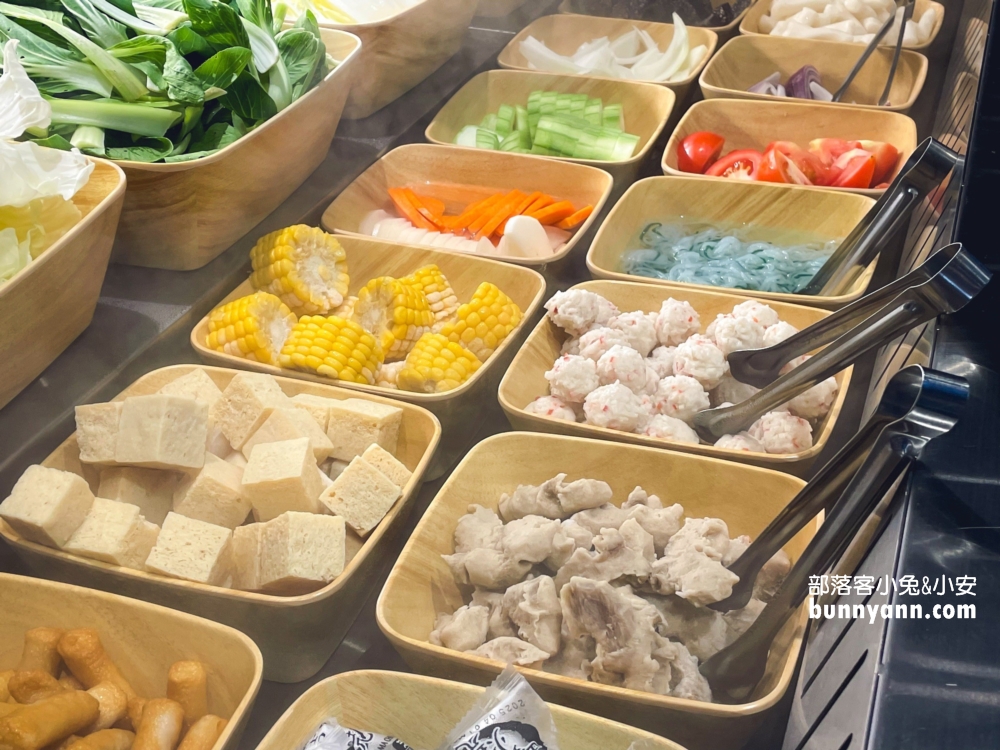 台中【一饌泰式銅盤燒烤火鍋北屯店】位於市區的高CP值燒烤店