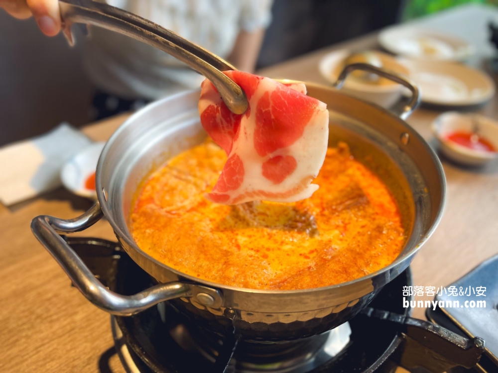 台中【一饌泰式銅盤燒烤火鍋北屯店】位於市區的高CP值燒烤店