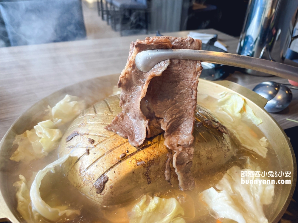 台中【一饌泰式銅盤燒烤火鍋北屯店】位於市區的高CP值燒烤店