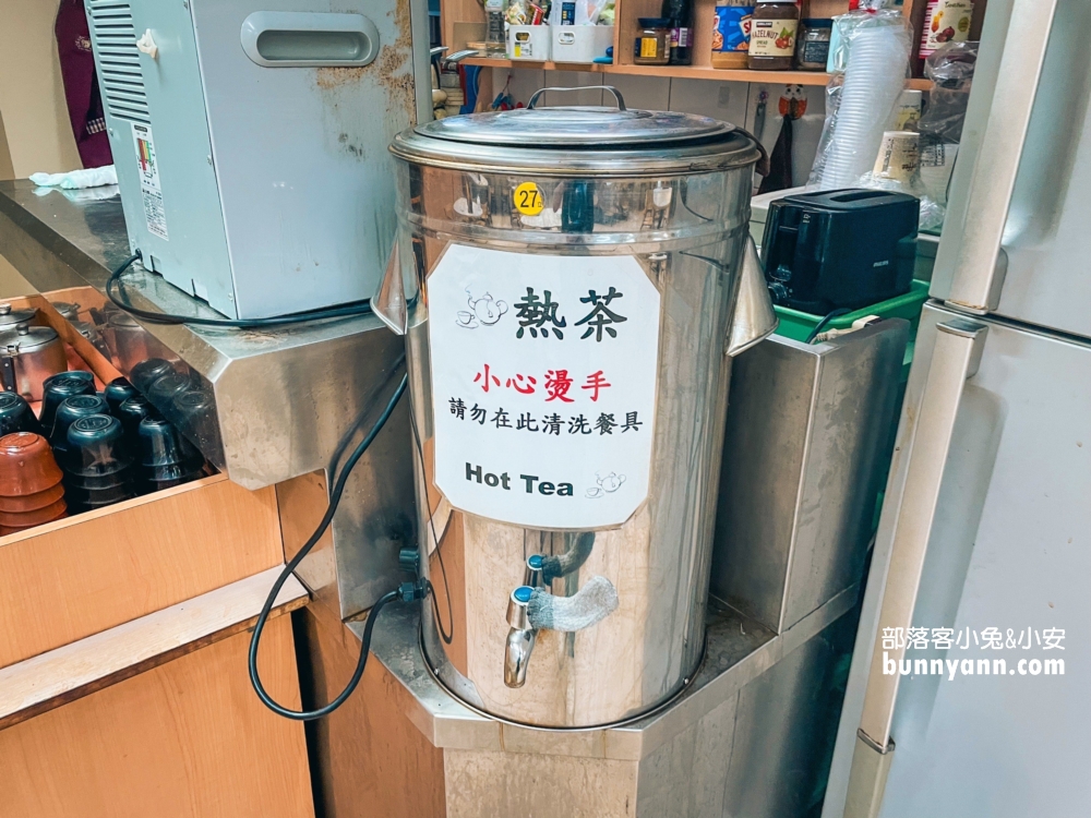 台北【香港大排檔】老字號港式餐廳，平均一人只要200元就能吃很飽