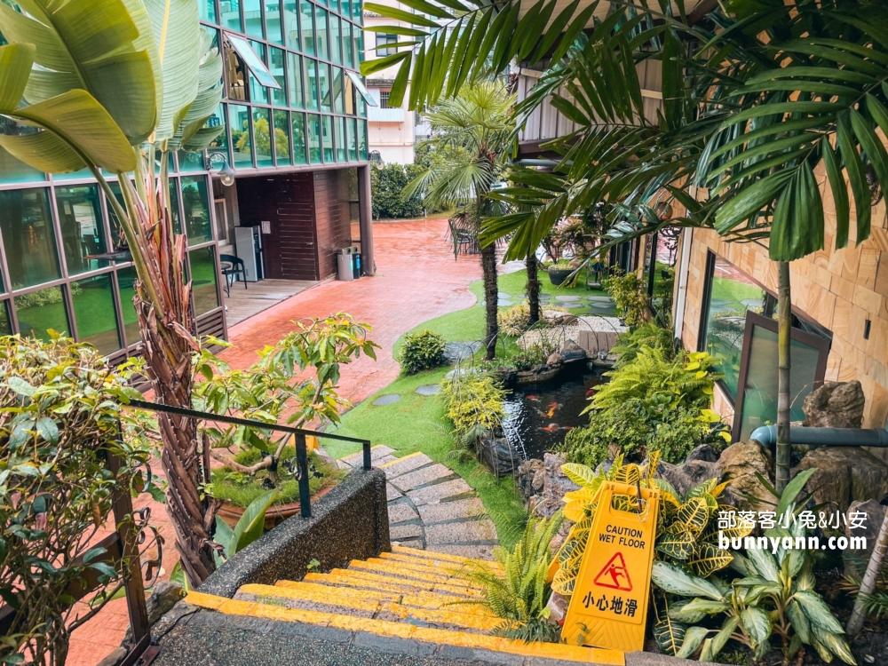 礁溪【雅閣溫泉行館】只要400元就能享有超級寬敞又乾淨湯屋