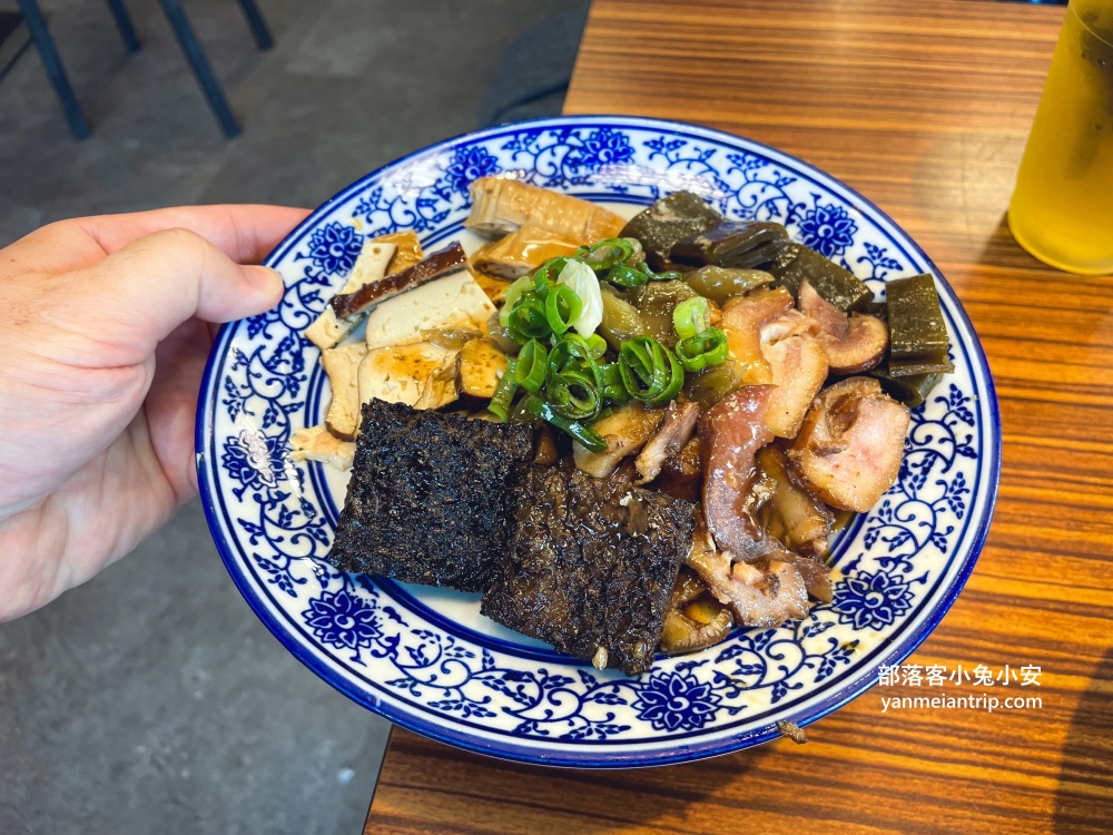 新北【豐郁餐盒】推薦招牌土雞腿便當和絲襪奶茶(菜單分享)