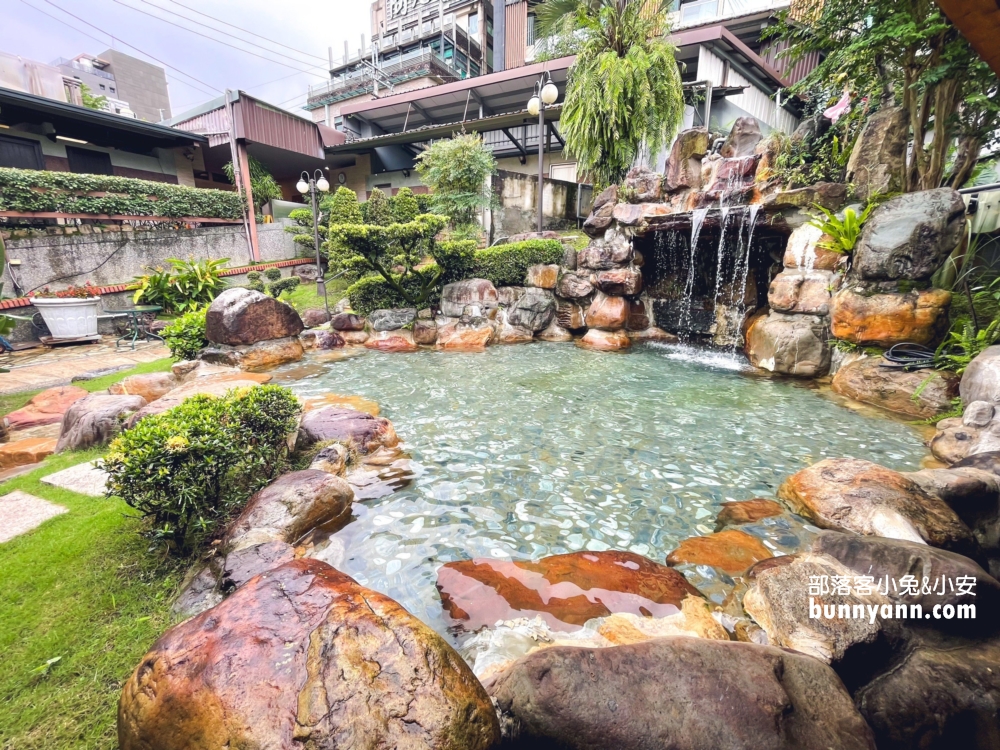 礁溪【雅閣溫泉行館】只要400元就能享有超級寬敞又乾淨湯屋