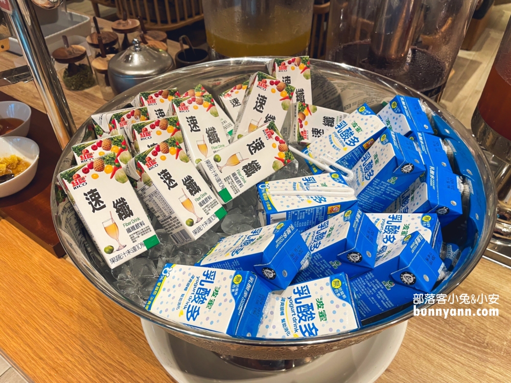 宜蘭【礁溪福朋喜來登酒店】不僅有整層親子區，戶外泳池景色更是無敵!