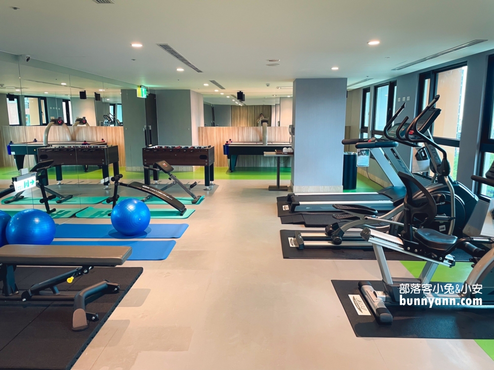 宜蘭【礁溪福朋喜來登酒店】不僅有整層親子區，戶外泳池景色更是無敵!