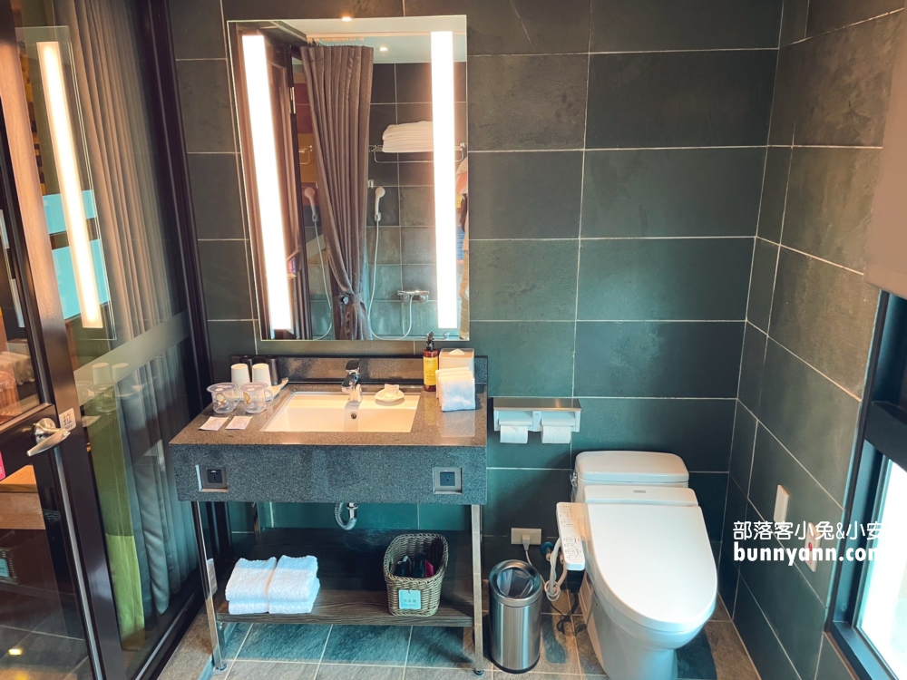 宜蘭【礁溪福朋喜來登酒店】不僅有整層親子區，戶外泳池景色更是無敵!