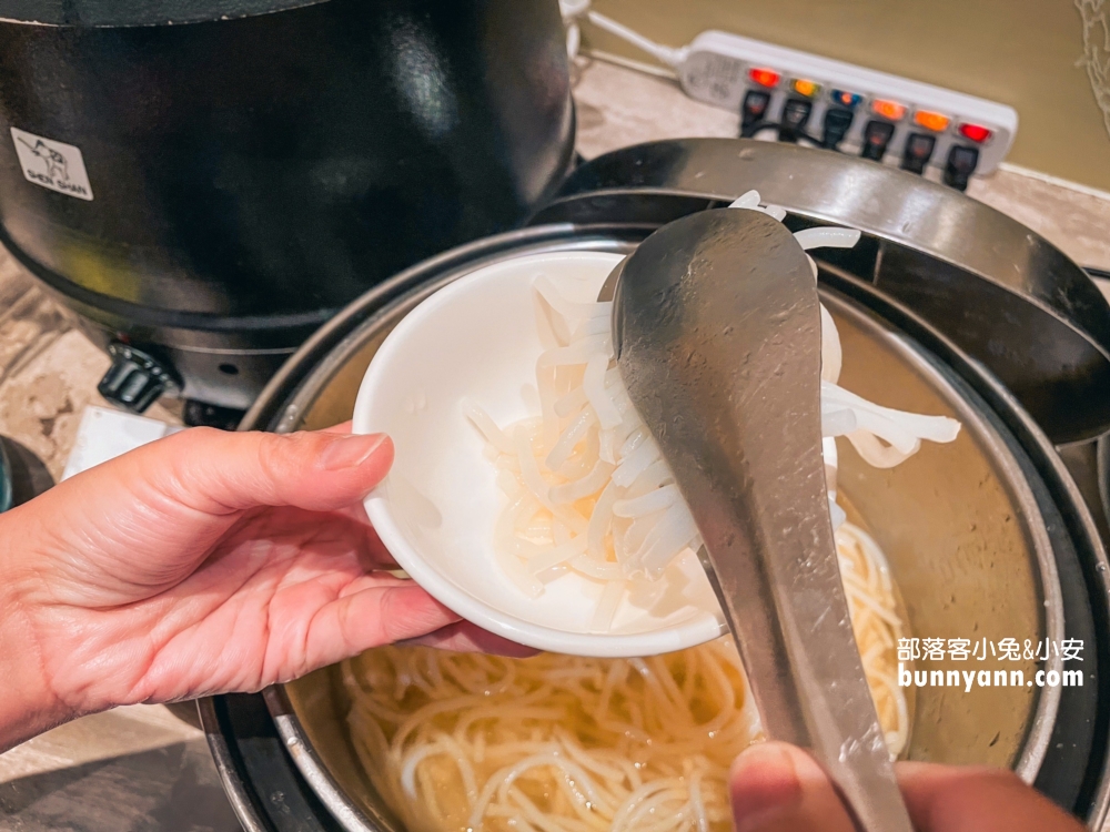 宜蘭【礁溪福朋喜來登酒店】不僅有整層親子區，戶外泳池景色更是無敵!