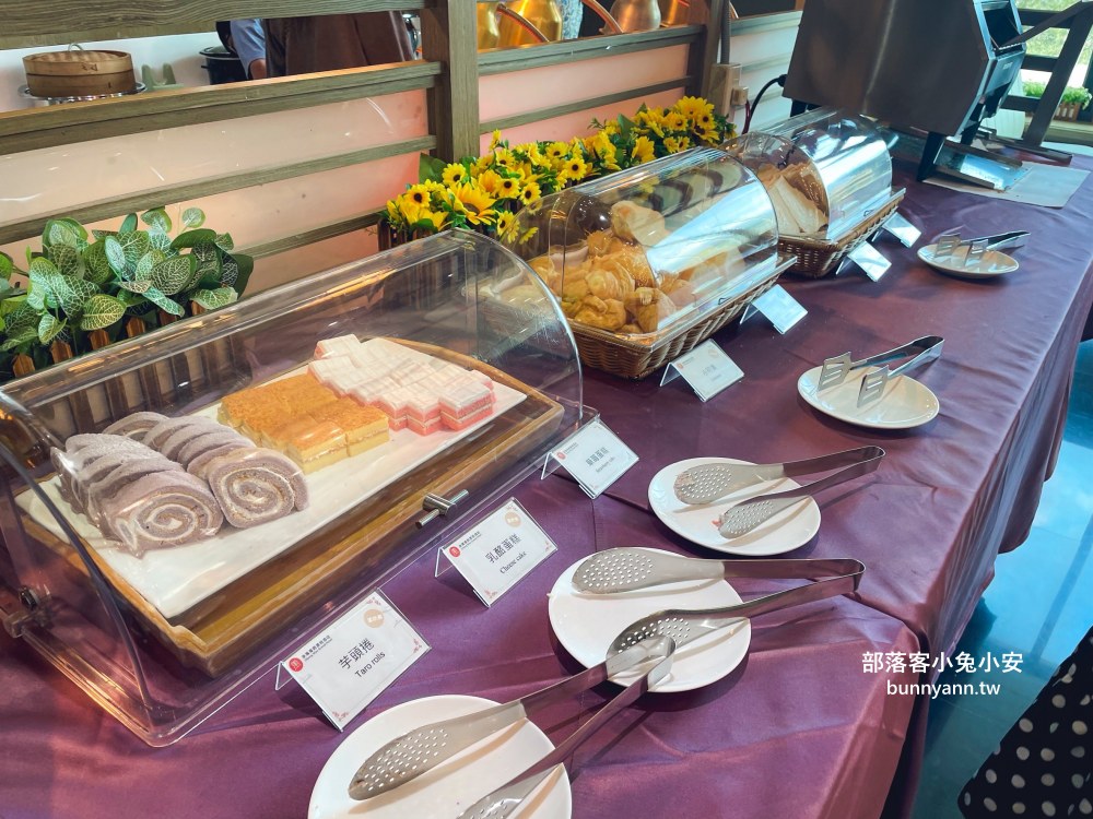 南投【承萬尊爵渡假酒店】超浮誇遊戲室，戶外南洋泳池玩起來