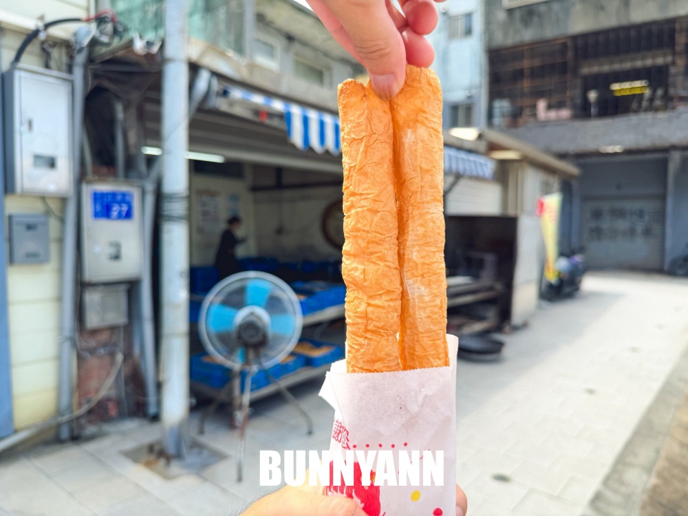 基隆正濱漁港美食推薦！隱藏版限量手工炭烤吉古拉，和平島居民最愛了
