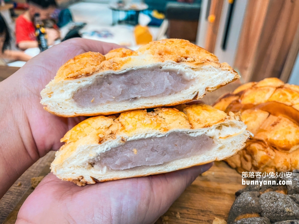 爆量蔥花太狂！中和安太座烘焙坊台式麵包必吃推薦