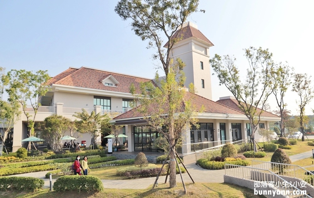 台南【萬國通路創意觀光工廠】入園免門票，科幻場景+異國建築拍不停 @小兔小安*旅遊札記