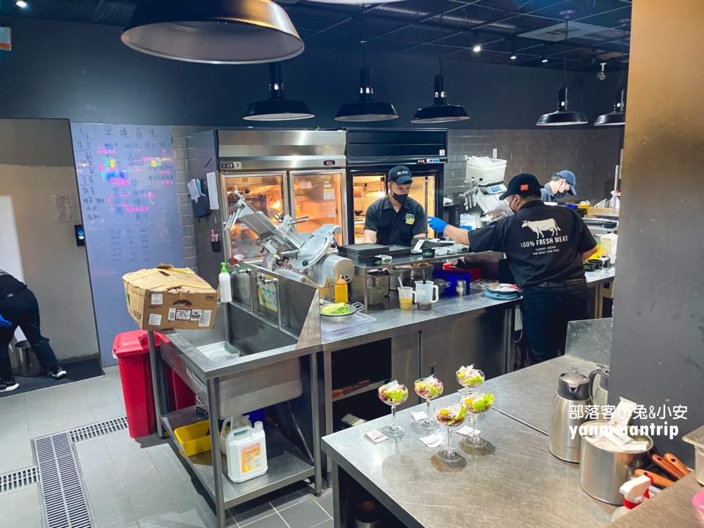 【森森燒肉台中中科店】怎樣點餐最划算？竟然還有自助吧吃到飽真棒