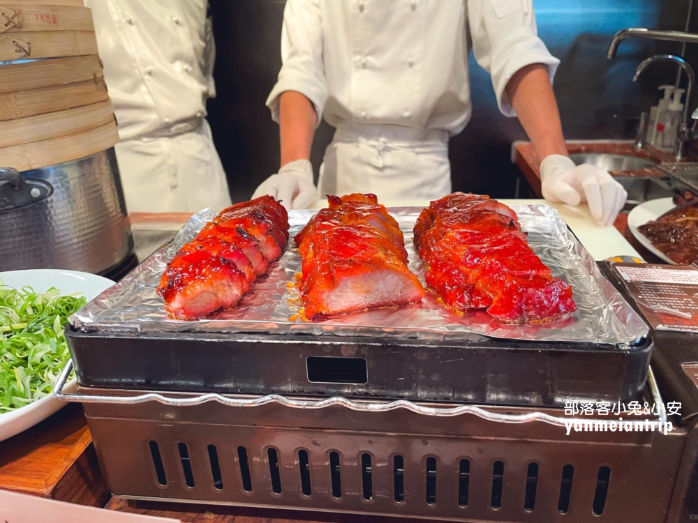 台北【文華CAFÉ】提供將近百道料理美食自助餐無限吃到飽