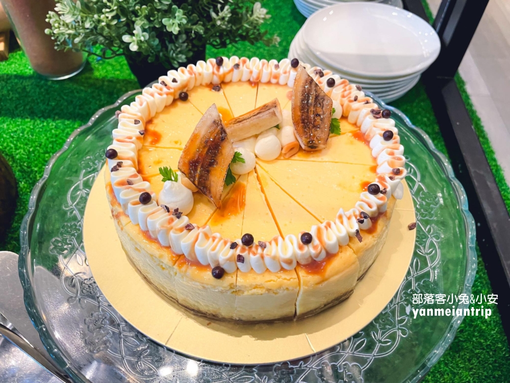 台北【文華CAFÉ】提供將近百道料理美食自助餐無限吃到飽