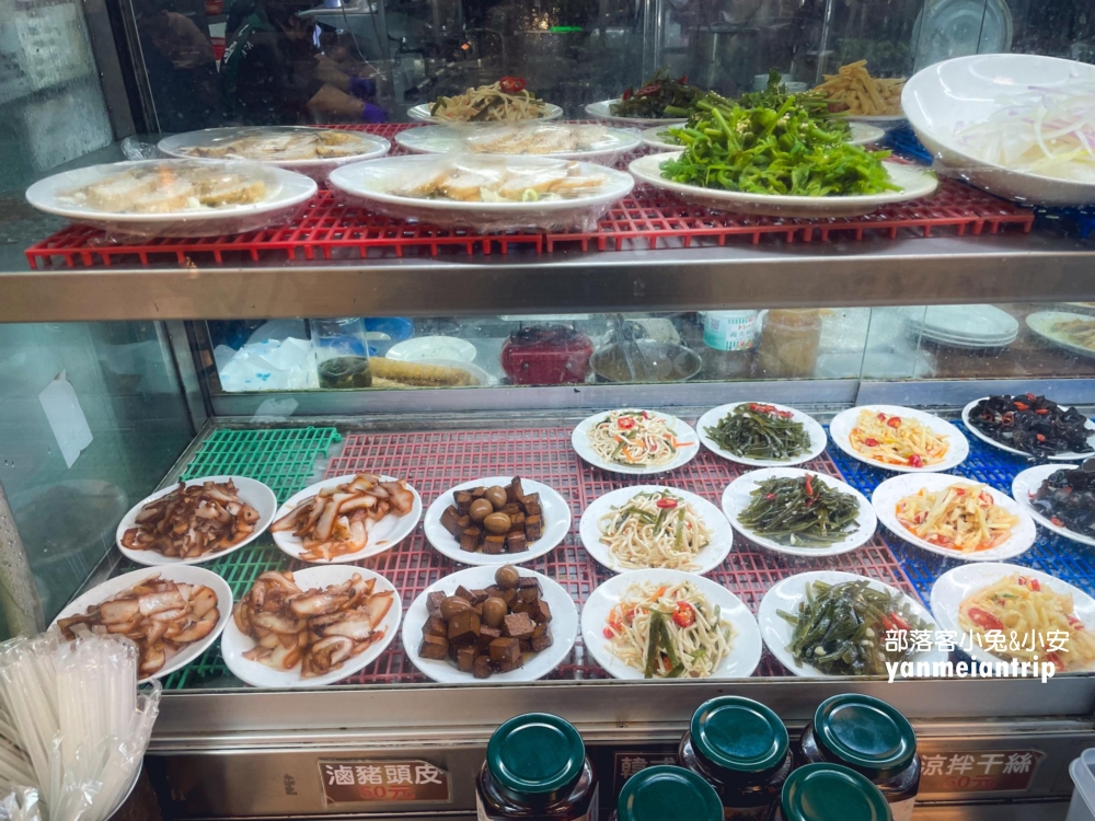 台南【億哥牛肉湯】南紡旁24小時牛肉湯店，Google4.1星並超過一萬則評論