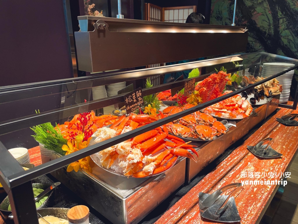 台北【文華CAFÉ】提供將近百道料理美食自助餐無限吃到飽