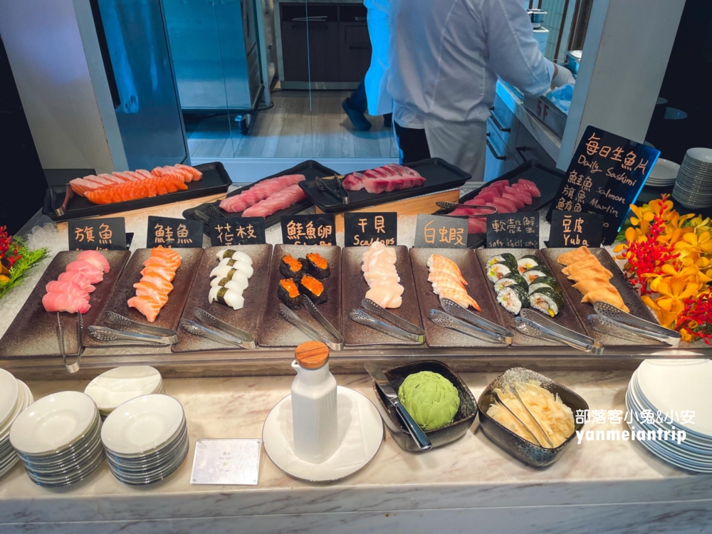 台北【文華CAFÉ】提供將近百道料理美食自助餐無限吃到飽