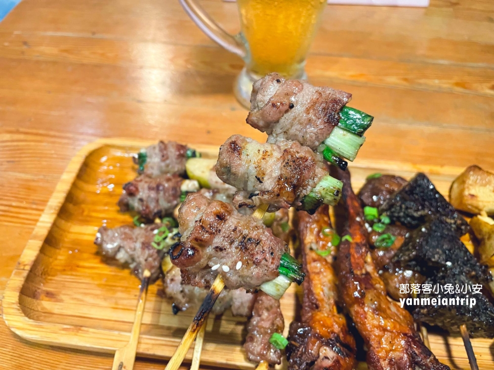 礁溪美食【路邊烤肉蘭礁店】居酒屋風格烤肉攤，大口吃肉加喝酒來這！