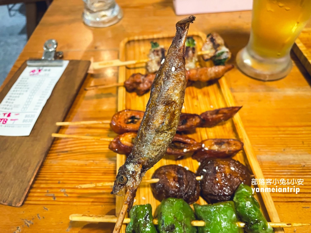 礁溪美食【路邊烤肉蘭礁店】居酒屋風格烤肉攤，大口吃肉加喝酒來這！
