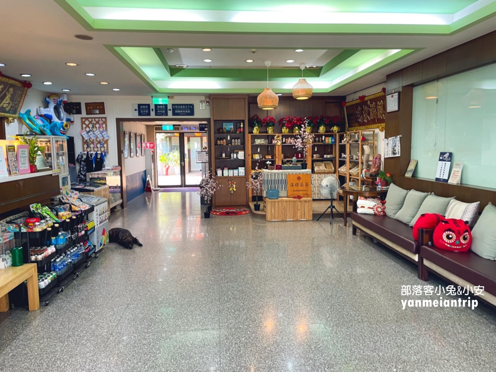 大坑♨️【麒麟峰溫泉會館】有戶外溫泉也有湯屋可以選擇(價格&環境)