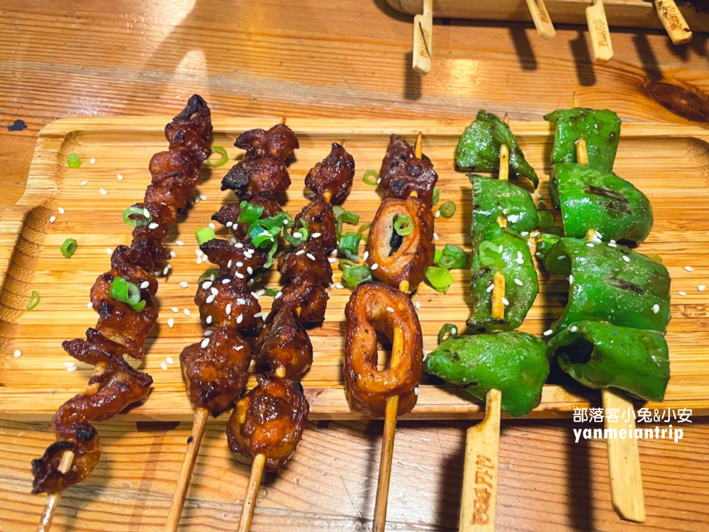 礁溪美食【路邊烤肉蘭礁店】居酒屋風格烤肉攤，大口吃肉加喝酒來這！