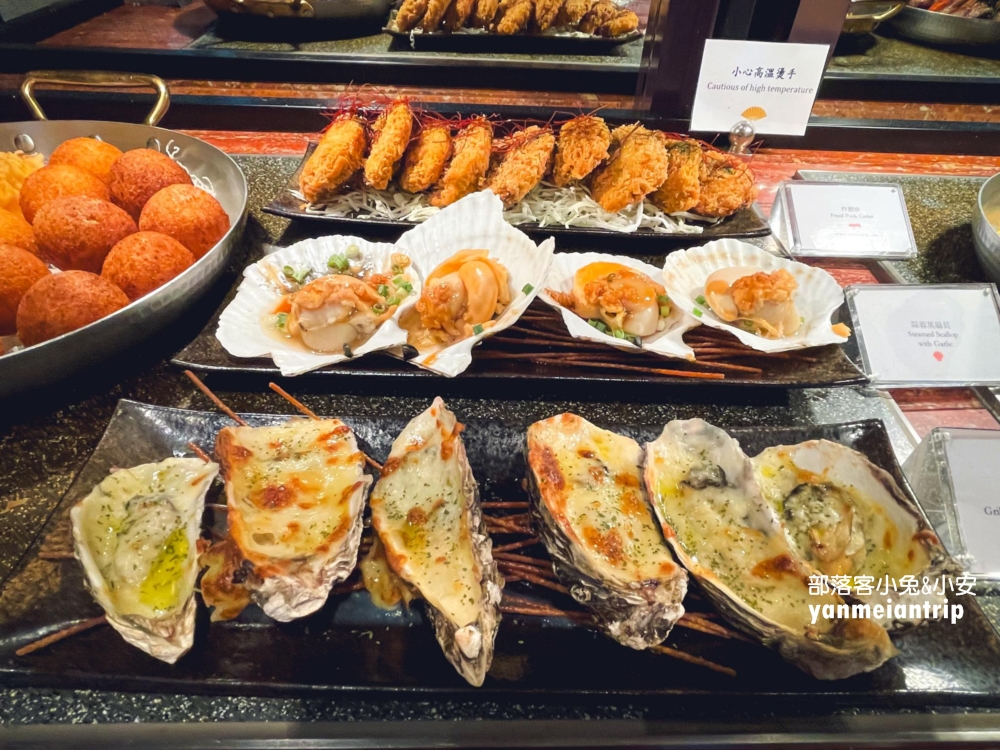 台北【文華CAFÉ】提供將近百道料理美食自助餐無限吃到飽