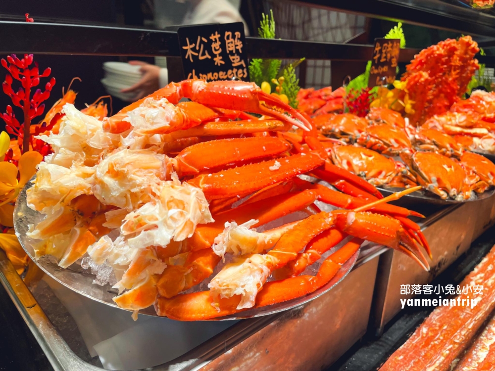 台北【文華CAFÉ】提供將近百道料理美食自助餐無限吃到飽