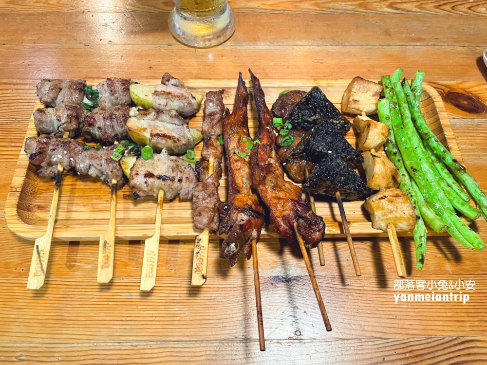 礁溪美食【路邊烤肉蘭礁店】居酒屋風格烤肉攤，大口吃肉加喝酒來這！