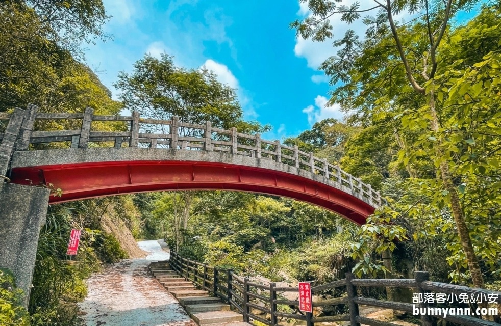 南投【龍鳳瀑布】來回30分鐘輕鬆抵達終點賞瀑平台