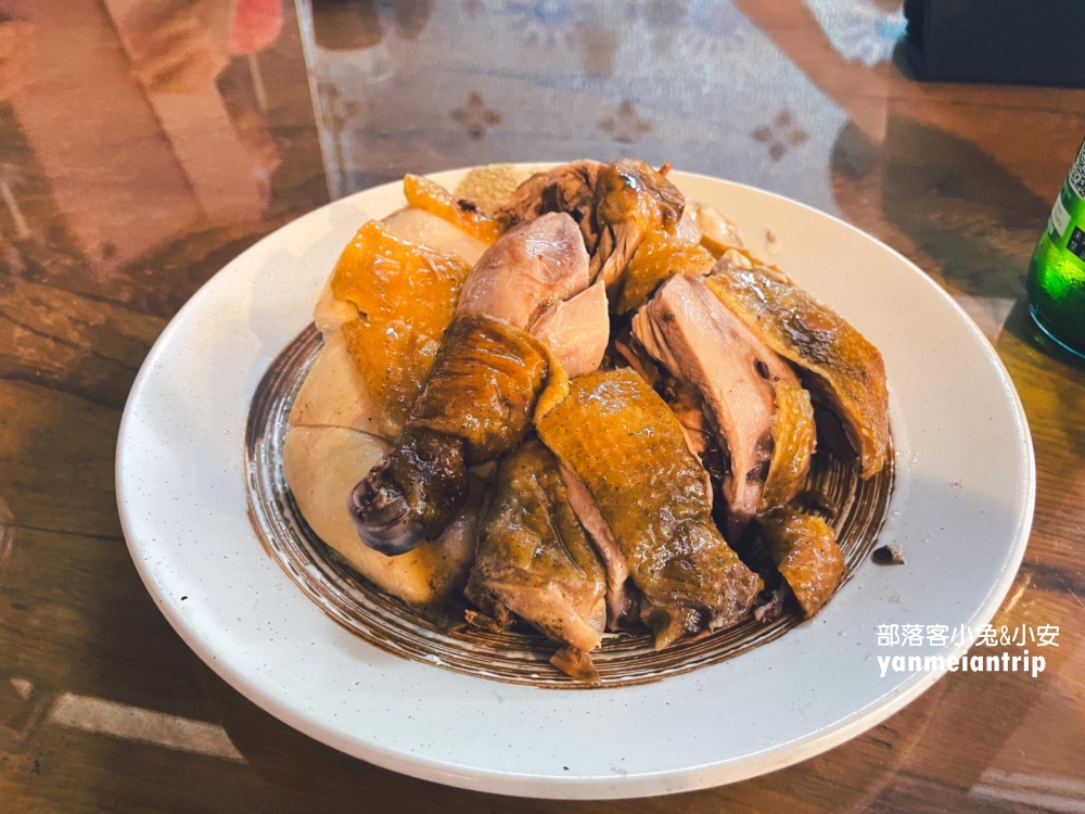 2025新北烏來景點一日遊，來去烏來老街吃美食搭台車賞瀑布
