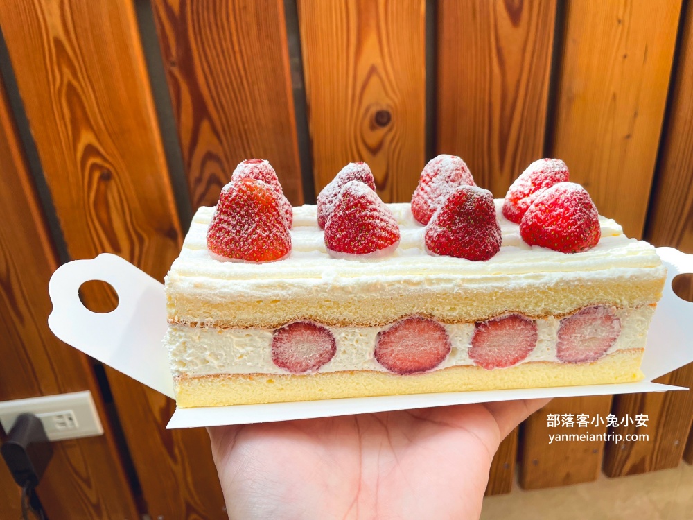基隆【連珍糕餅店】入口即化芋泥球，難哄蛋糕一顆650元還算好買