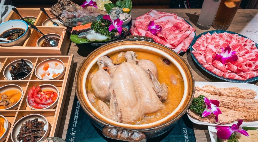 台北「星曜雞湯」地表最含膠質的砂鍋雞湯，這樣點最划算豐盛 @小兔小安*旅遊札記