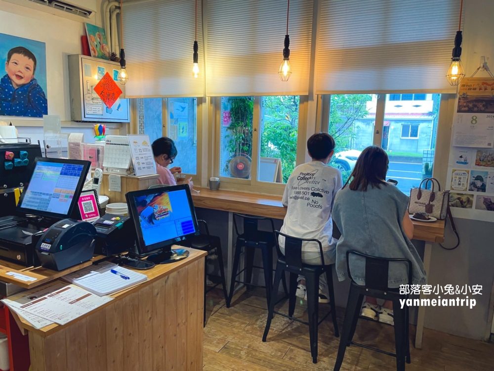 宜蘭【食聚咖啡】招牌甜點的抹茶千層蛋糕絕對是必點必吃推薦