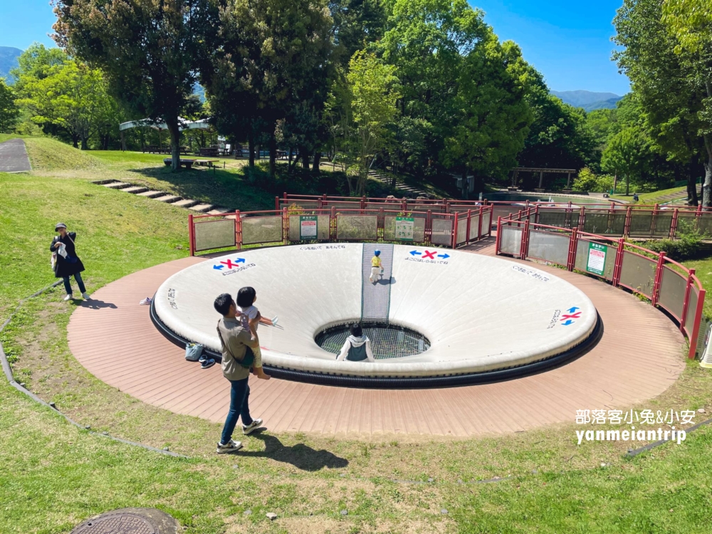 國營讚岐滿濃公園，超長滾輪溜滑梯、玩水、森林步道全都有