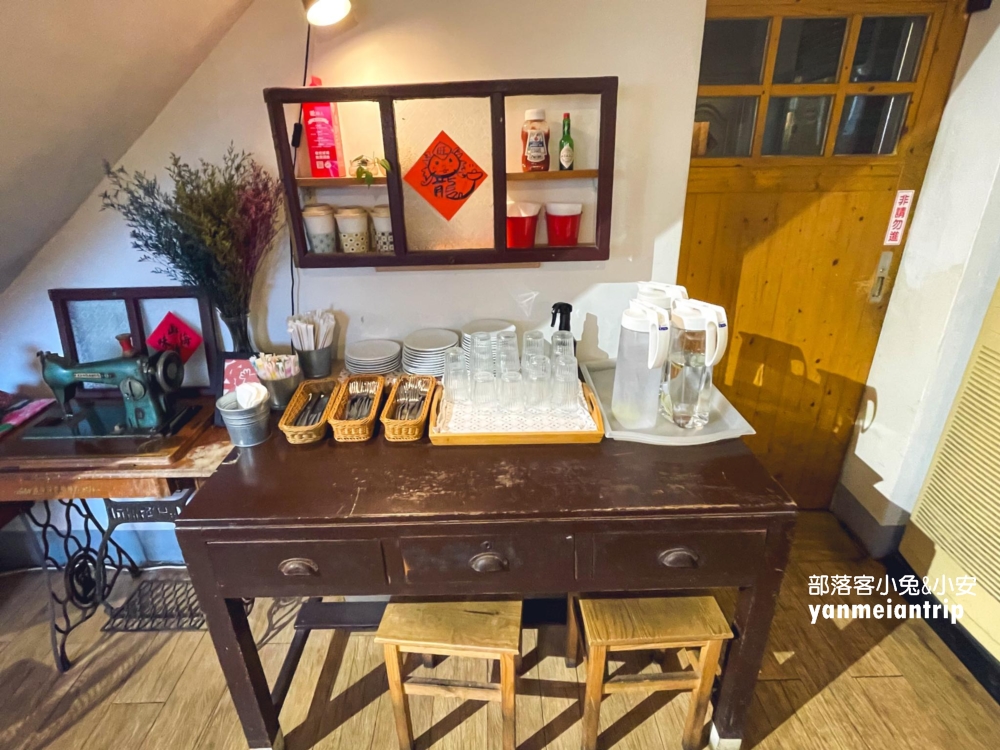 宜蘭【食聚咖啡】招牌甜點的抹茶千層蛋糕絕對是必點必吃推薦