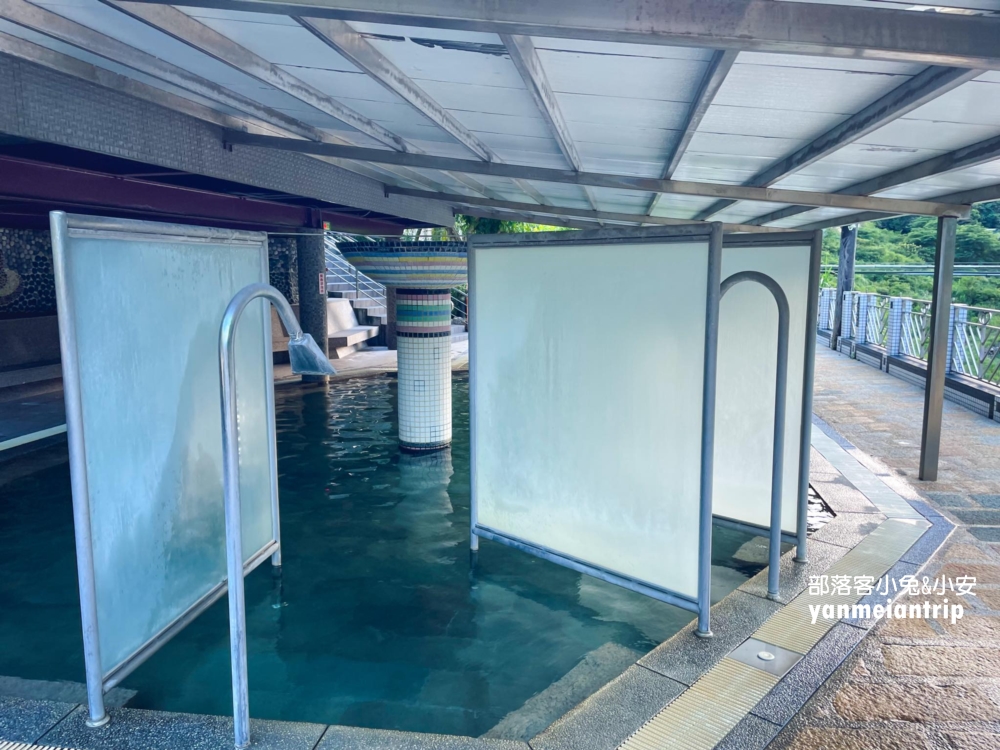 烏來「日月光溫泉山莊」深山美人溫泉，來場悠閒泡湯之旅